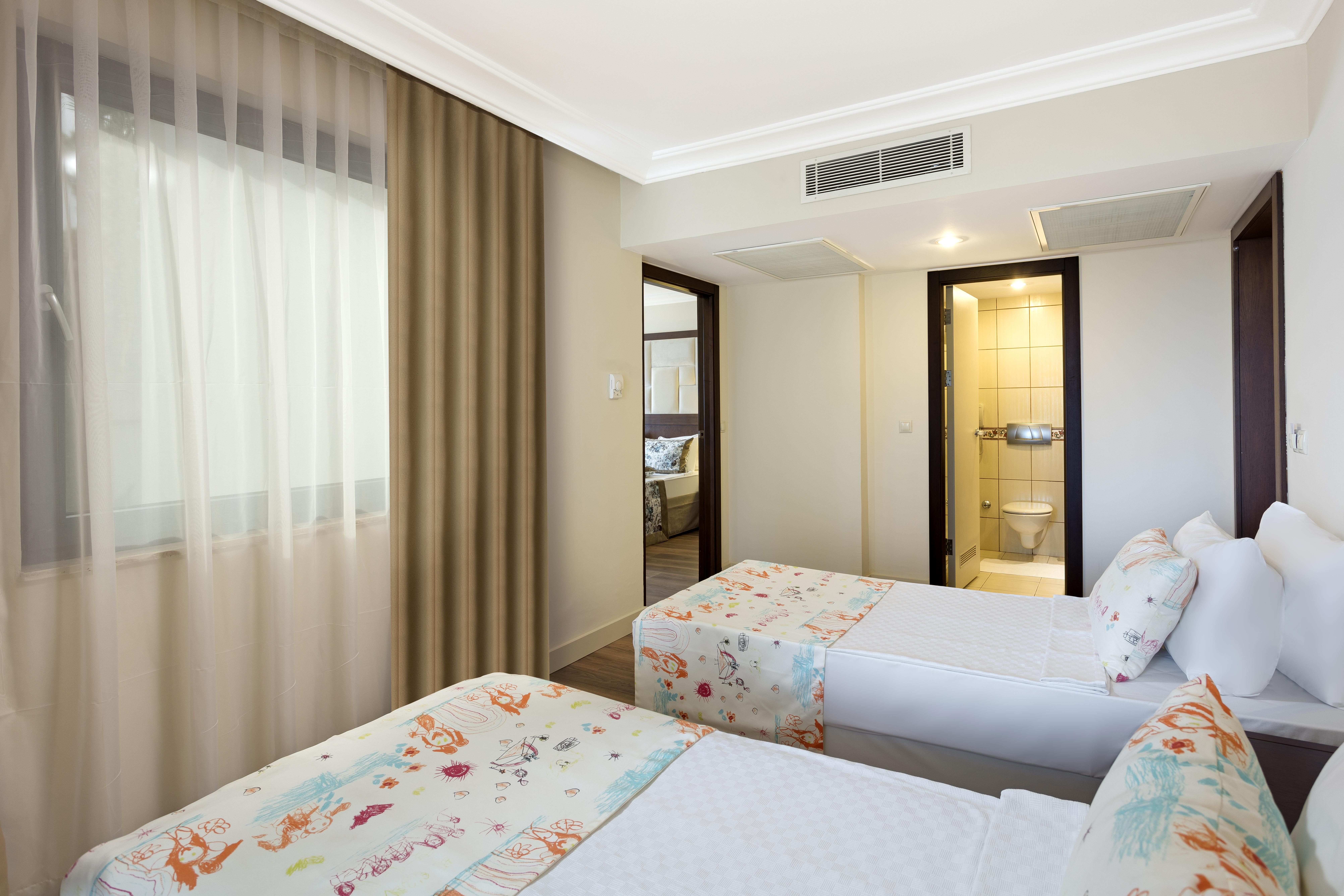 קמר Seven Seas Hotel Life מראה חיצוני תמונה